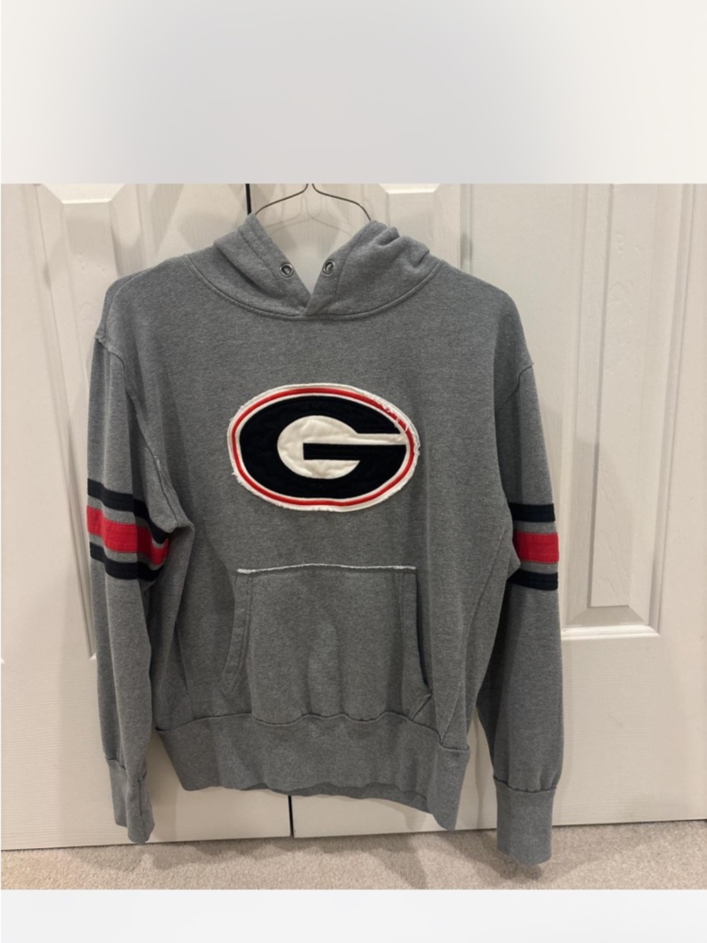 Georgia Bulldogs Grey Hoodie with G Logo #UGA